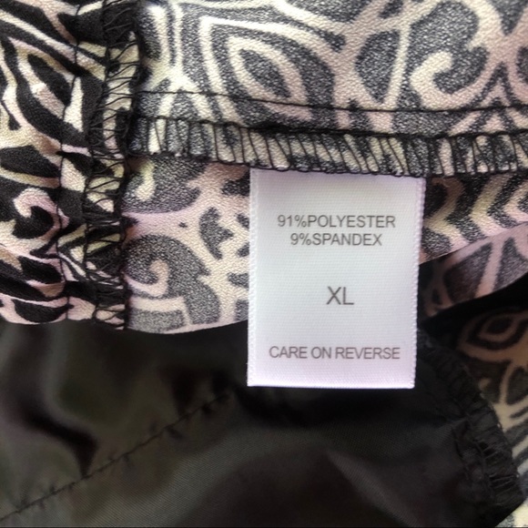 NWT NY&CO Black and White Printed Pants, XL  16-18 - Picture 8 of 10